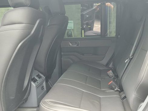 Used 2025 INEOS Grenadier AWD/4WD image 17