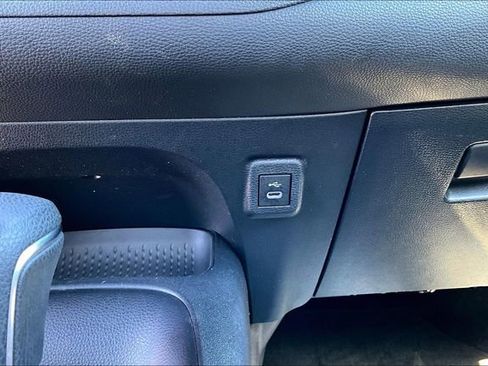 Used 2024 Toyota Corolla SE image 37