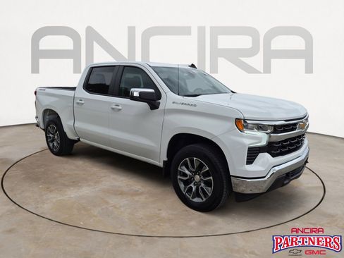 Used 2024 Chevrolet Silverado 1500 LT image 1