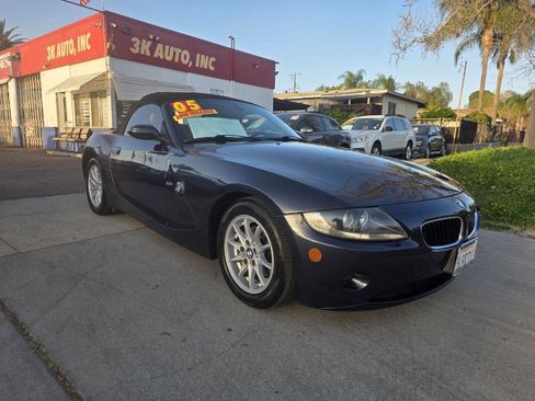 Used 2005 BMW Z4 2.5i image 1