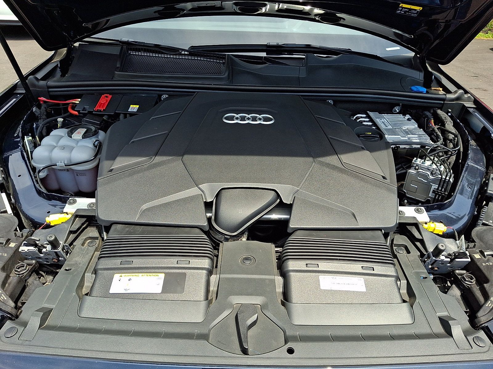 Used 2023 Audi Q7 3.0T Premium Plus AWD/4WD image 26