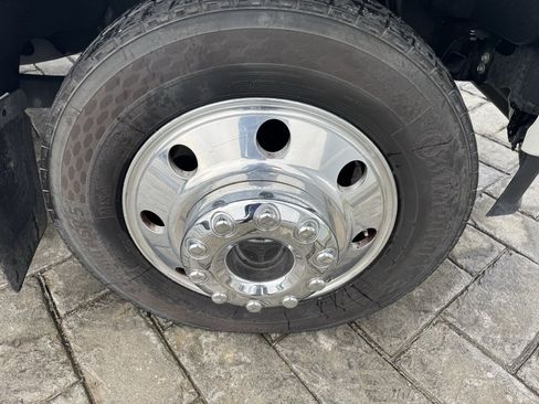 Used 2022 Ford F450 Limited w/ FX4 Off-Road Package image 4