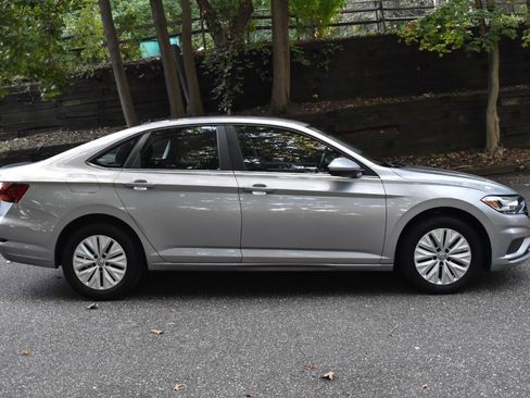Used 2019 Volkswagen Jetta S w/ Driver Assistance Package image 11