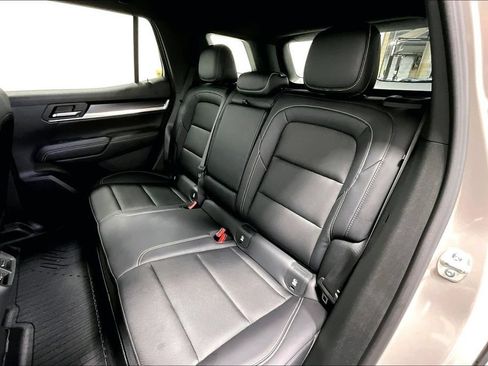 Used 2026 GMC Terrain Elevation w/ Elevation Premium Package FWD image 31