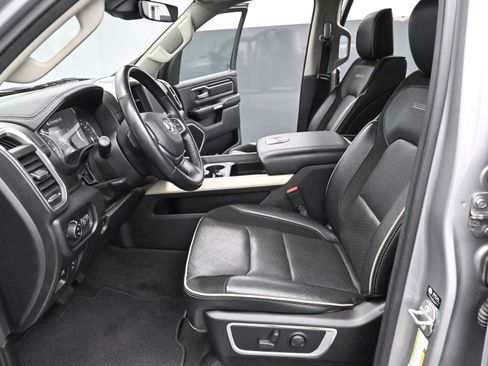Used 2022 RAM 1500 Laramie image 12