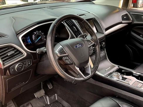 Used 2019 Ford Edge SEL w/ Equipment Group 201A image 17