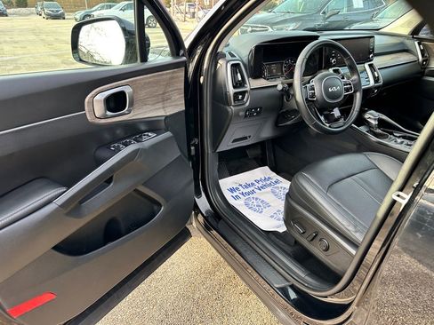 Used 2023 Kia Sorento X-Line EX image 16