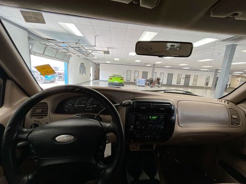Used 2002 Ford Ranger 2WD Regular Cab image 15