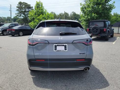 Certified 2025 Honda HR-V Sport image 5