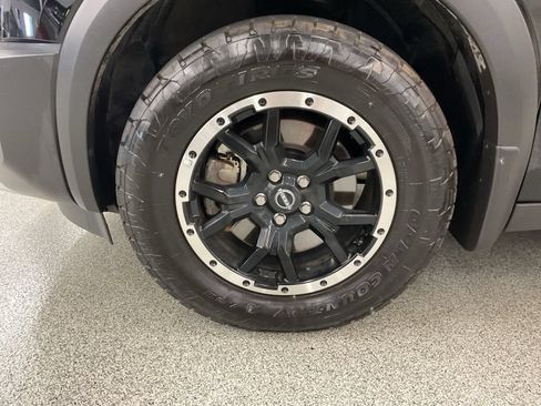 Used 2025 Nissan Pathfinder Rock Creek AWD/4WD image 9