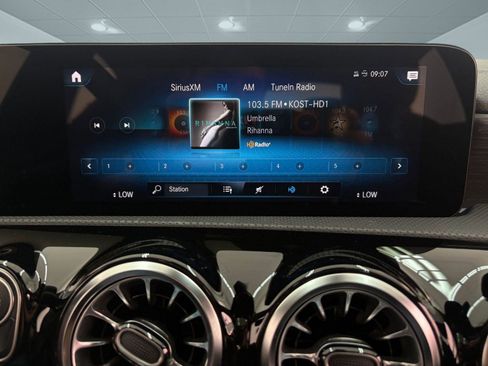 Used 2022 Mercedes-Benz CLA 250 image 29