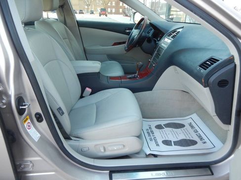 Used 2007 Lexus ES 350 w/ Premium Pkg FWD image 34