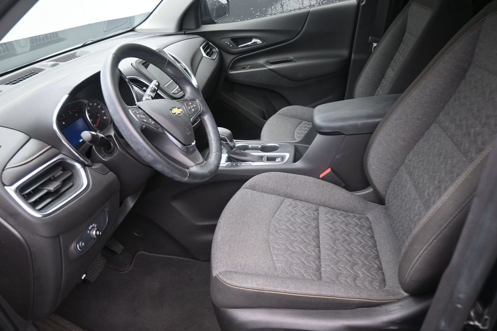 Used 2024 Chevrolet Equinox LT FWD image 12
