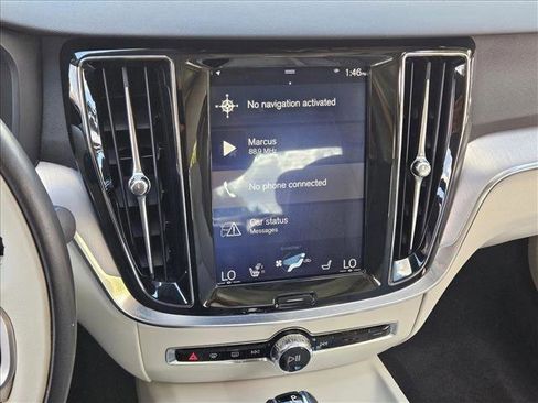 Used 2020 Volvo S60 T5 Momentum image 14