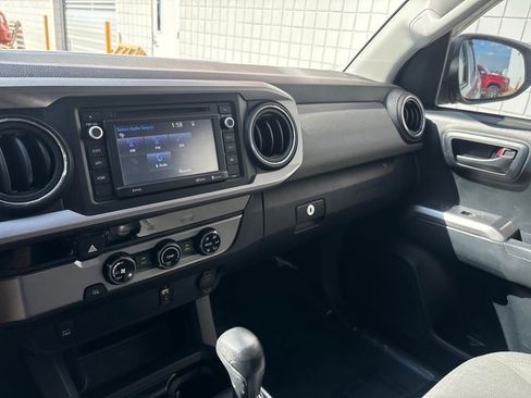 Used 2016 Toyota Tacoma SR5 w/ Towing Package image 13