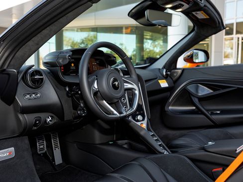 New 2026 McLaren 750S Spider image 47