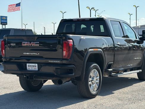 Used 2022 GMC Sierra 2500 Denali w/ Denali Ultimate Package AWD/4WD image 3