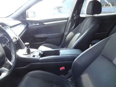 Used 2020 Honda Civic Sport image 9