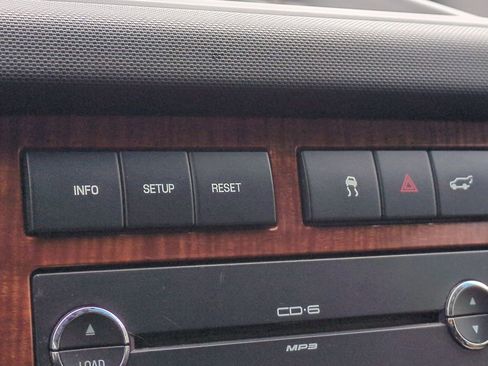 Used 2010 Ford Expedition Eddie Bauer image 38