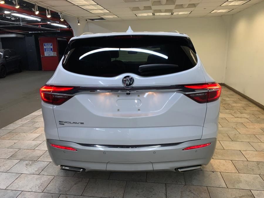 Used 2020 Buick Enclave Premium w/ Sun and Sites Package AWD/4WD image 9
