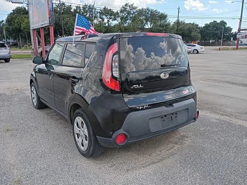 Used 2014 Kia Soul FWD image 3
