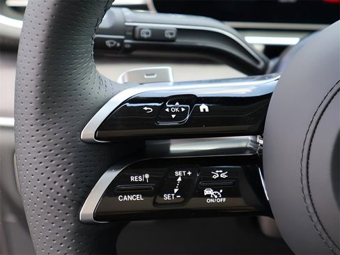 Certified 2025 Mercedes-Benz GLS 450 4MATIC image 34