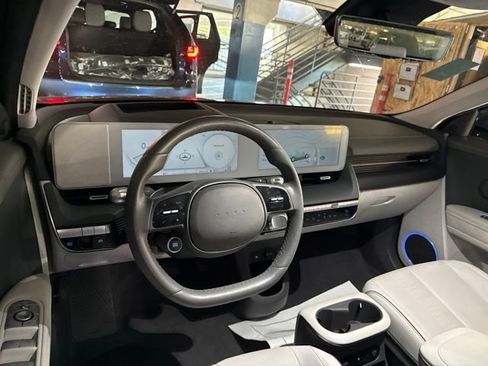 Certified 2024 Hyundai Ioniq 5 Limited RWD image 6