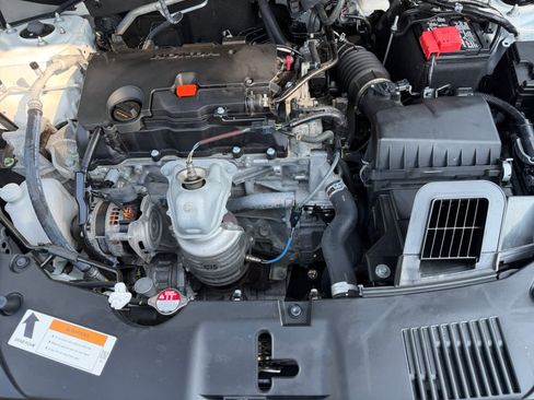Used 2024 Honda HR-V LX image 8