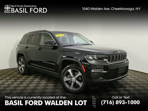 Used 2023 Jeep Grand Cherokee 4WD 4xe image 1