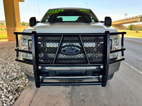 Used 2021 Ford F250 XL w/ STX Appearance Package AWD/4WD image 8