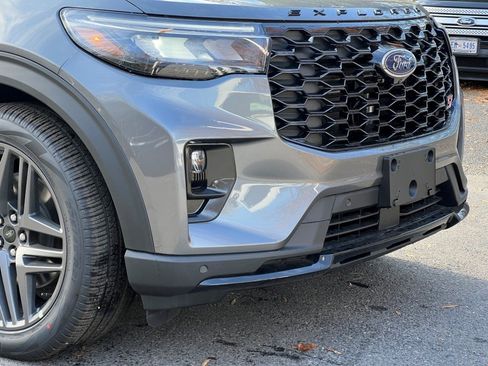 New 2026 Ford Explorer ST image 2