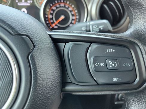 Used 2023 Jeep Wrangler Sport image 20