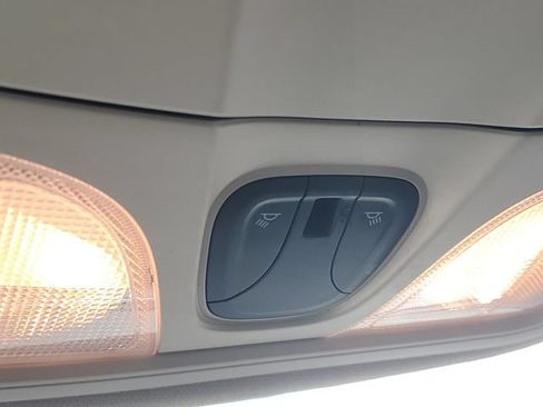 Used 2016 Chrysler 200 LX FWD image 27