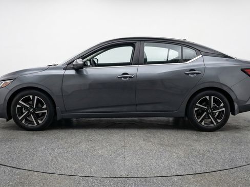 Used 2025 Nissan Sentra SV FWD image 5