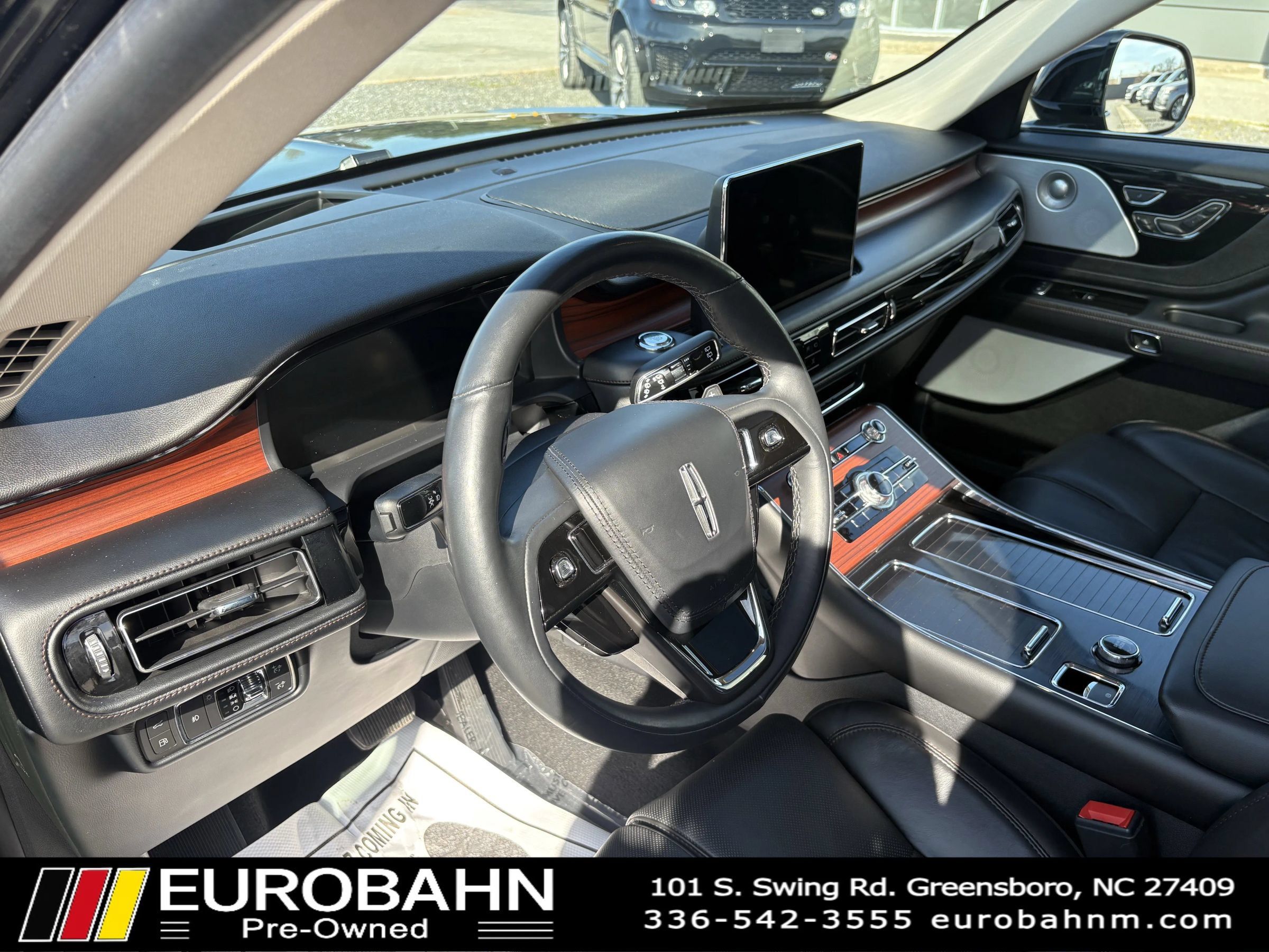 Used 2022 Lincoln Aviator Grand Touring w/ Equipment Group 301A AWD/4WD image 8