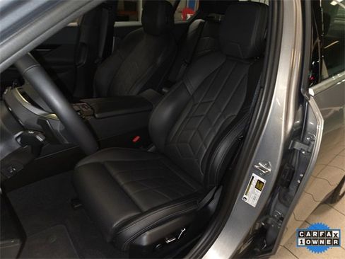 Used 2024 BMW 530i image 11