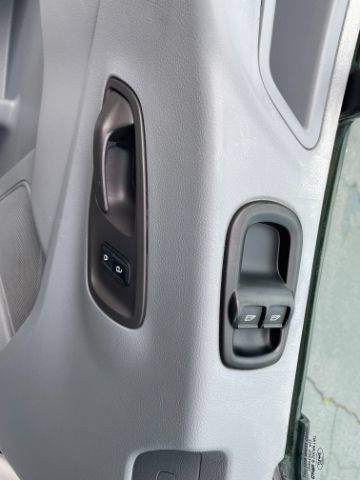 Used 2018 Ford Transit 150 XL RWD image 22