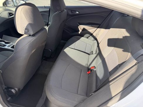 Used 2018 Chevrolet Cruze LS image 13