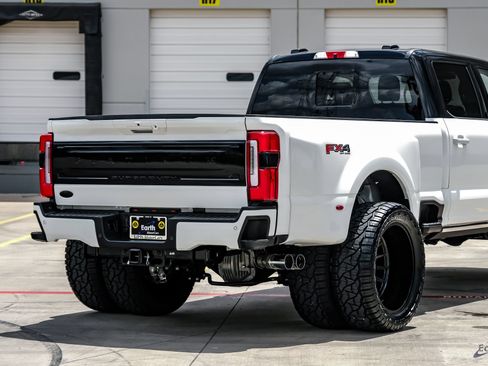 Used 2026 Ford F450 Platinum w/ Platinum Plus Package AWD/4WD image 17