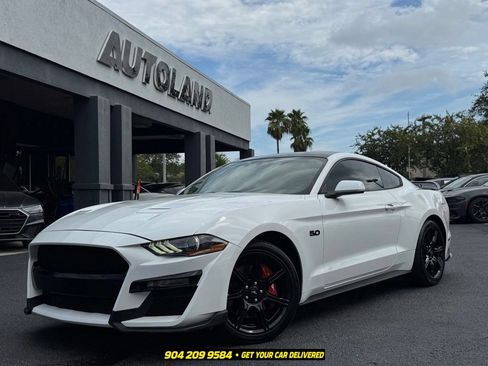 Used 2019 Ford Mustang GT w/ Black Accent Package RWD image 3