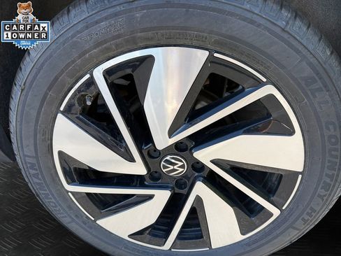 Used 2025 Volkswagen Atlas SE AWD/4WD image 20