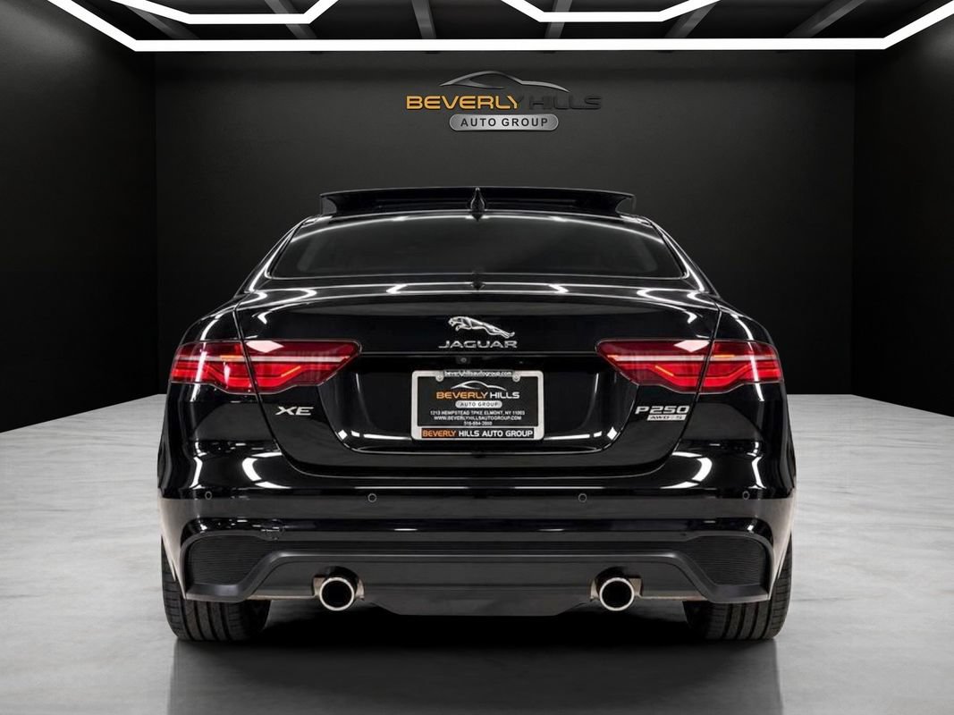 Used 2020 Jaguar XE S AWD/4WD image 8