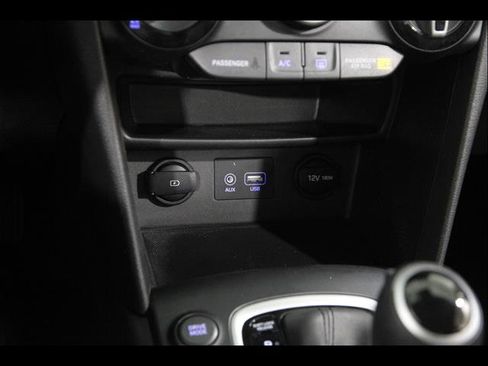 Used 2020 Hyundai Kona SE image 13