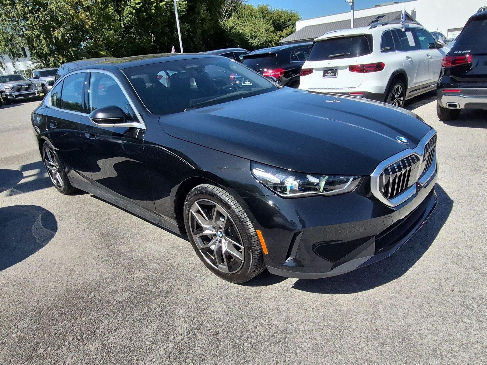 Used 2026 BMW 530i RWD image 7