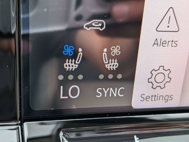 New 2026 Volkswagen Atlas SE FWD image 25