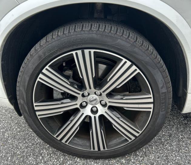 Used 2024 Volvo XC90 T8 Plus AWD/4WD image 12