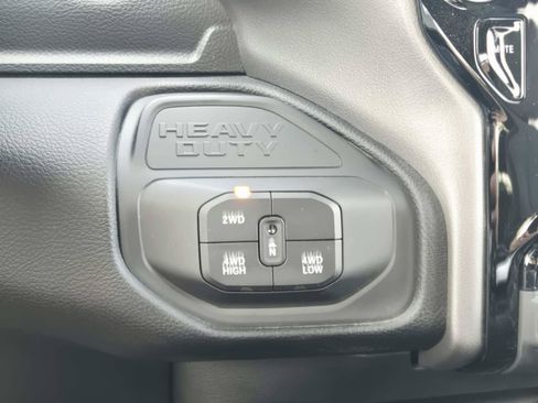 Used 2026 RAM 2500 Big Horn AWD/4WD image 33