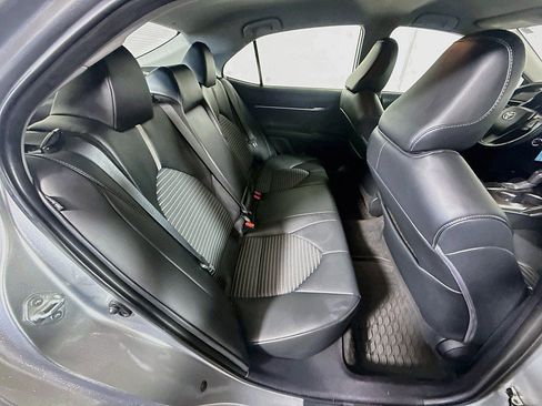 Used 2022 Toyota Camry SE FWD image 24