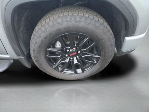 Used 2025 GMC Sierra 1500 Elevation w/ X31 Off-Road Package AWD/4WD image 36