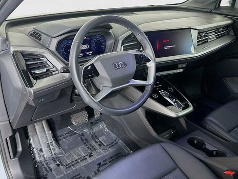 Certified 2023 Audi Q4 e-tron Premium w/ Convenience Package AWD/4WD image 9